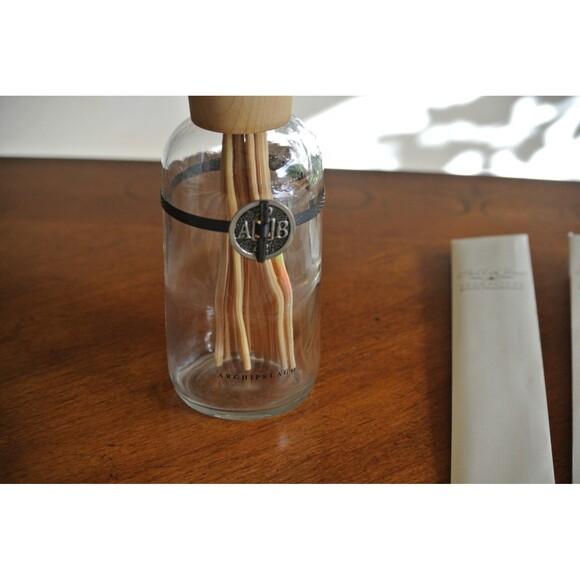 EMPTY Archipelago Home Fragrance Reed Diffuser With Over 150 Reeds Bella Casa - Picture 14 of 15
